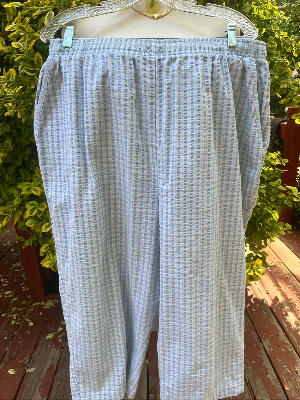 Jantzen Woman Retro Blue White Seersucker Gingham Capri Pants Plus Size 24W